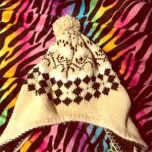 Green designed winter hat